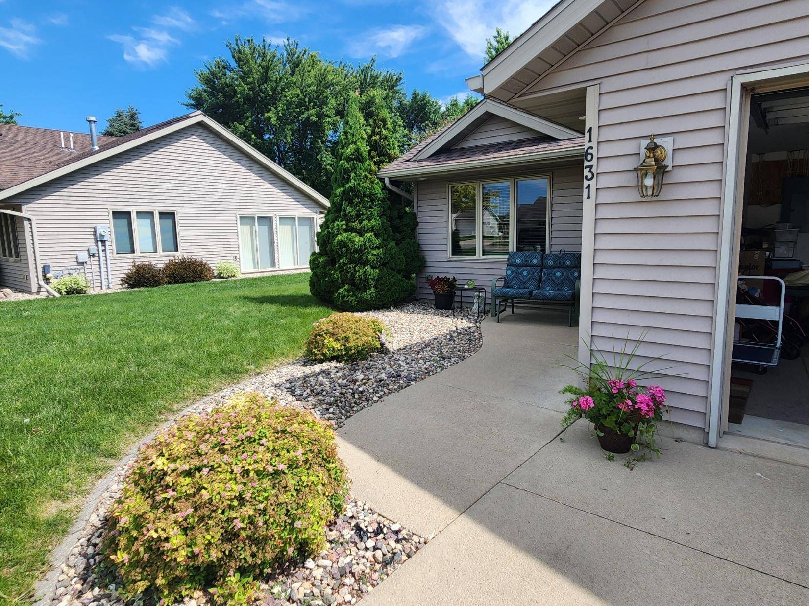 Fairmont, MN 56031,1631 Blue Jay BLVD