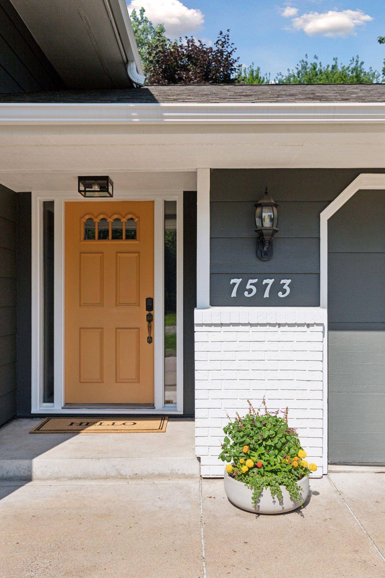 Lino Lakes, MN 55014,7573 Patti DR