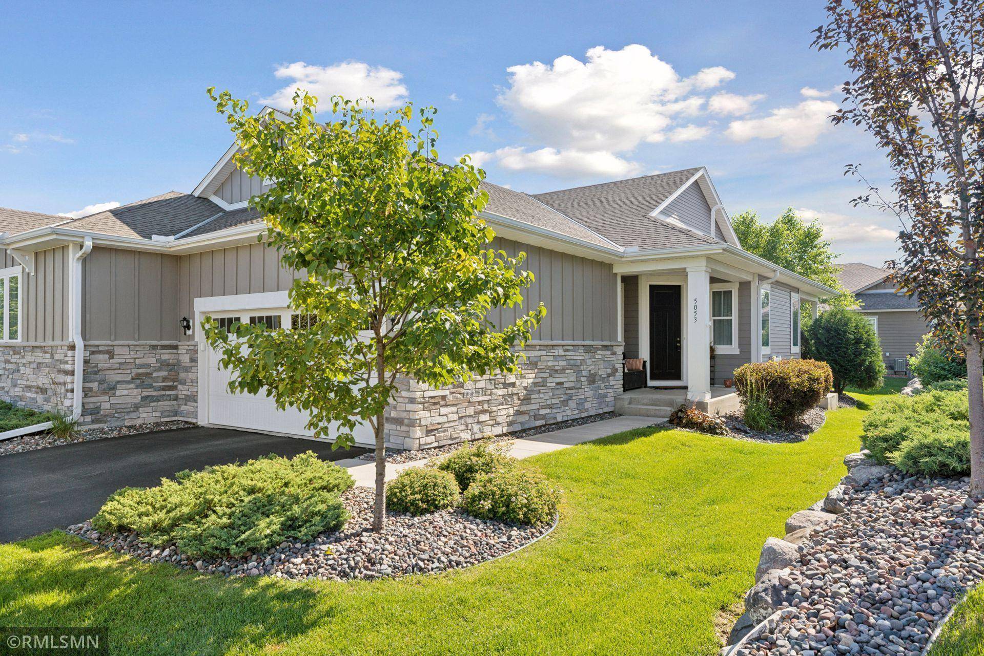 Woodbury, MN 55129,5053 Sunstream LN