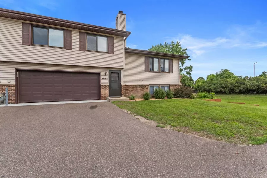 8426 Toledo AVE N, Brooklyn Park, MN 55443