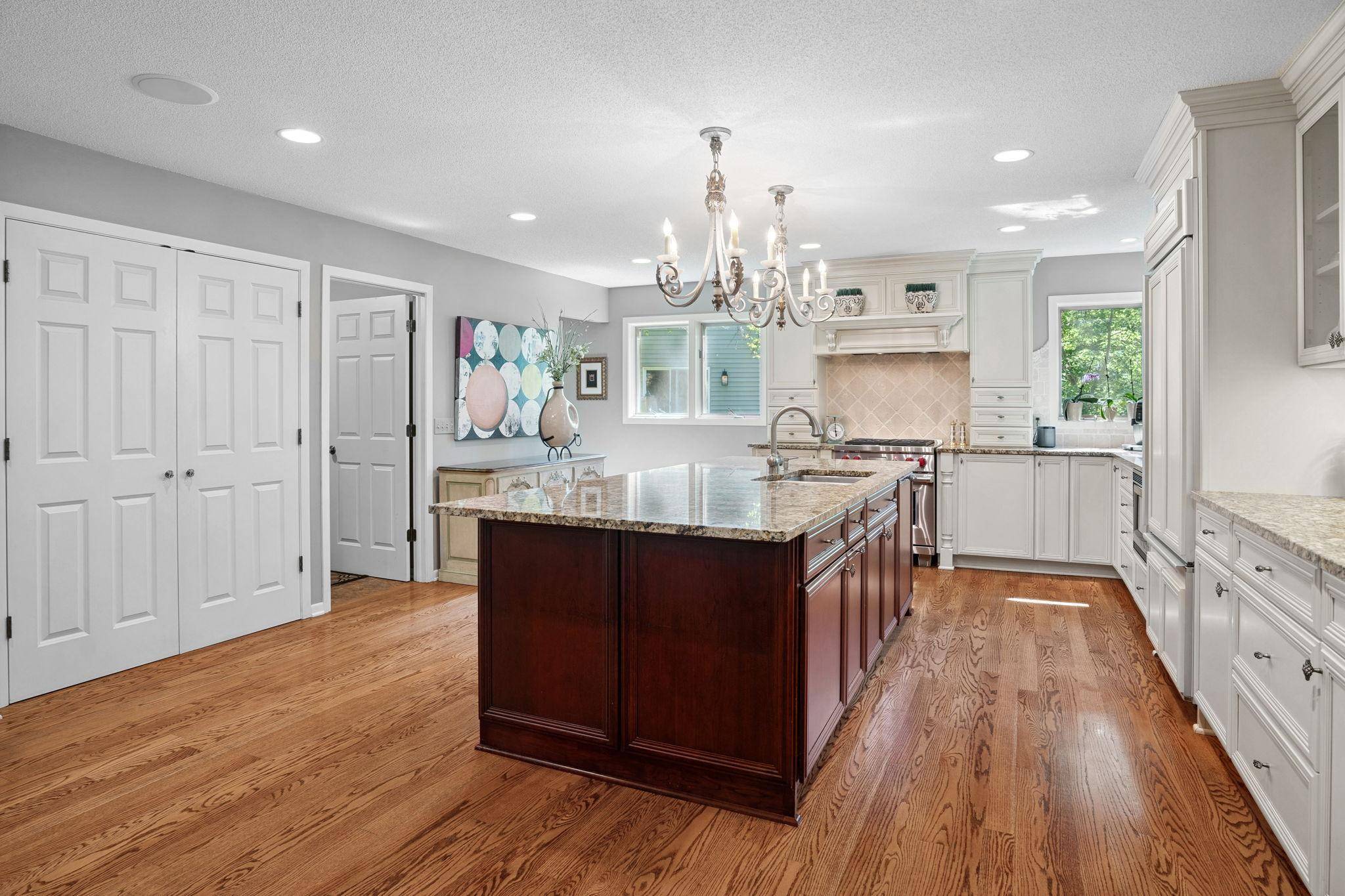 Minnetonka, MN 55391,14451 Wellington RD