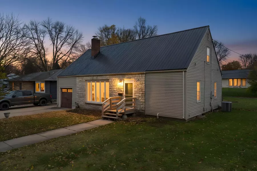 339 South ST, Owatonna, MN 55060