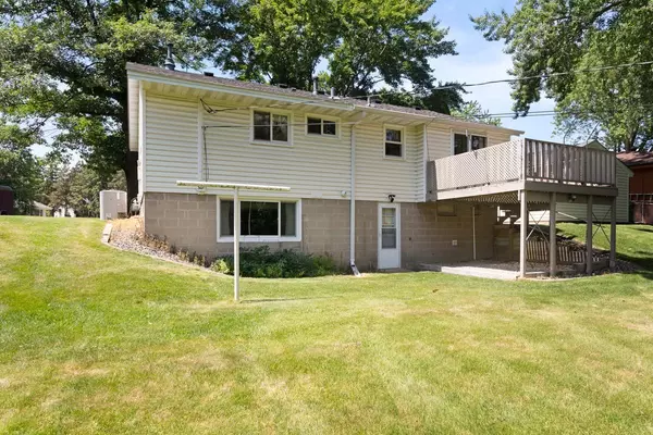 Blaine, MN 55434,11331 NE President DR NE
