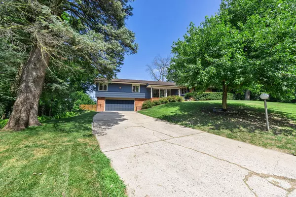 Minnetonka, MN 55345,4639 Ellerdale RD