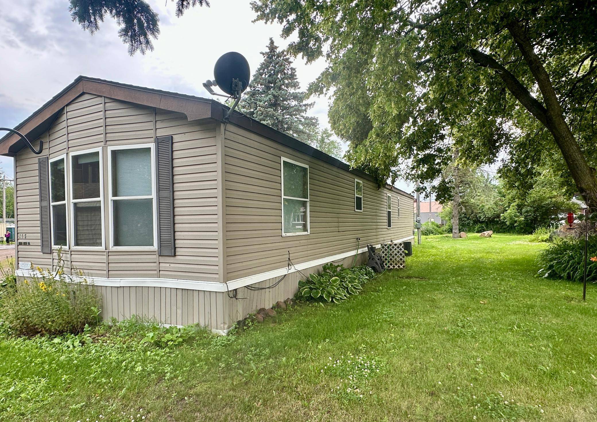 215 Lake ST E, Isle, MN 56342