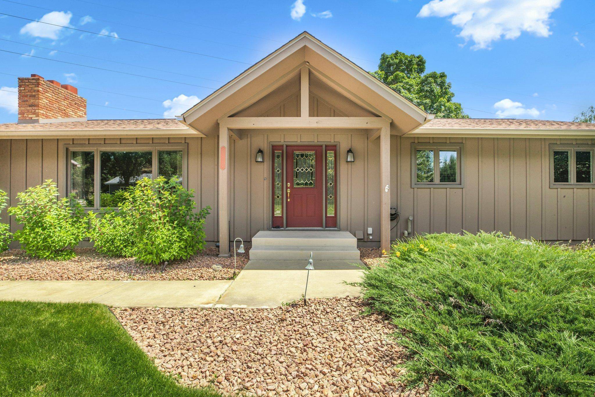 Saint Cloud, MN 56301,2710 Pioneer LN