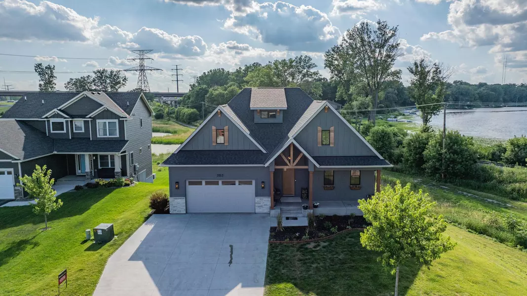 3153 Frattalone RD, Vadnais Heights, MN 55127