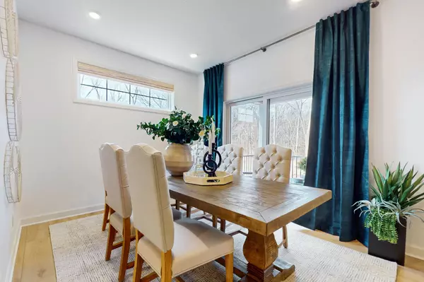 Blaine, MN 55449,13277 Hupp CT NE