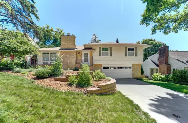 1636 9th AVE NE, Rochester, MN 55906