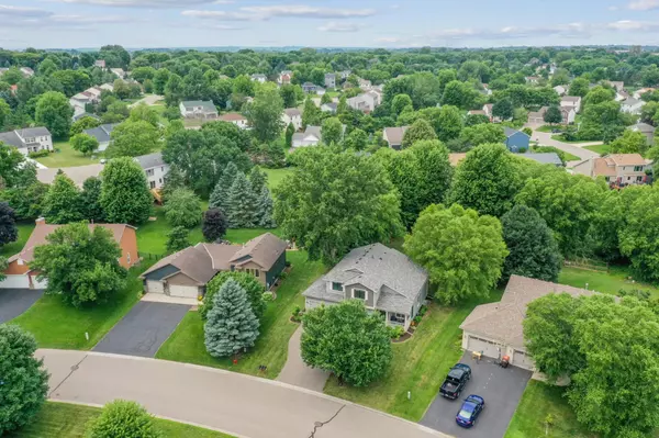 Woodbury, MN 55125,3170 Meadow Brook DR