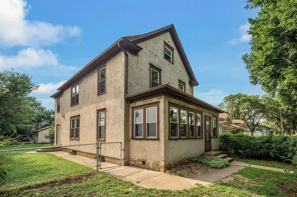 Minneapolis, MN 55418,2218 3rd ST NE