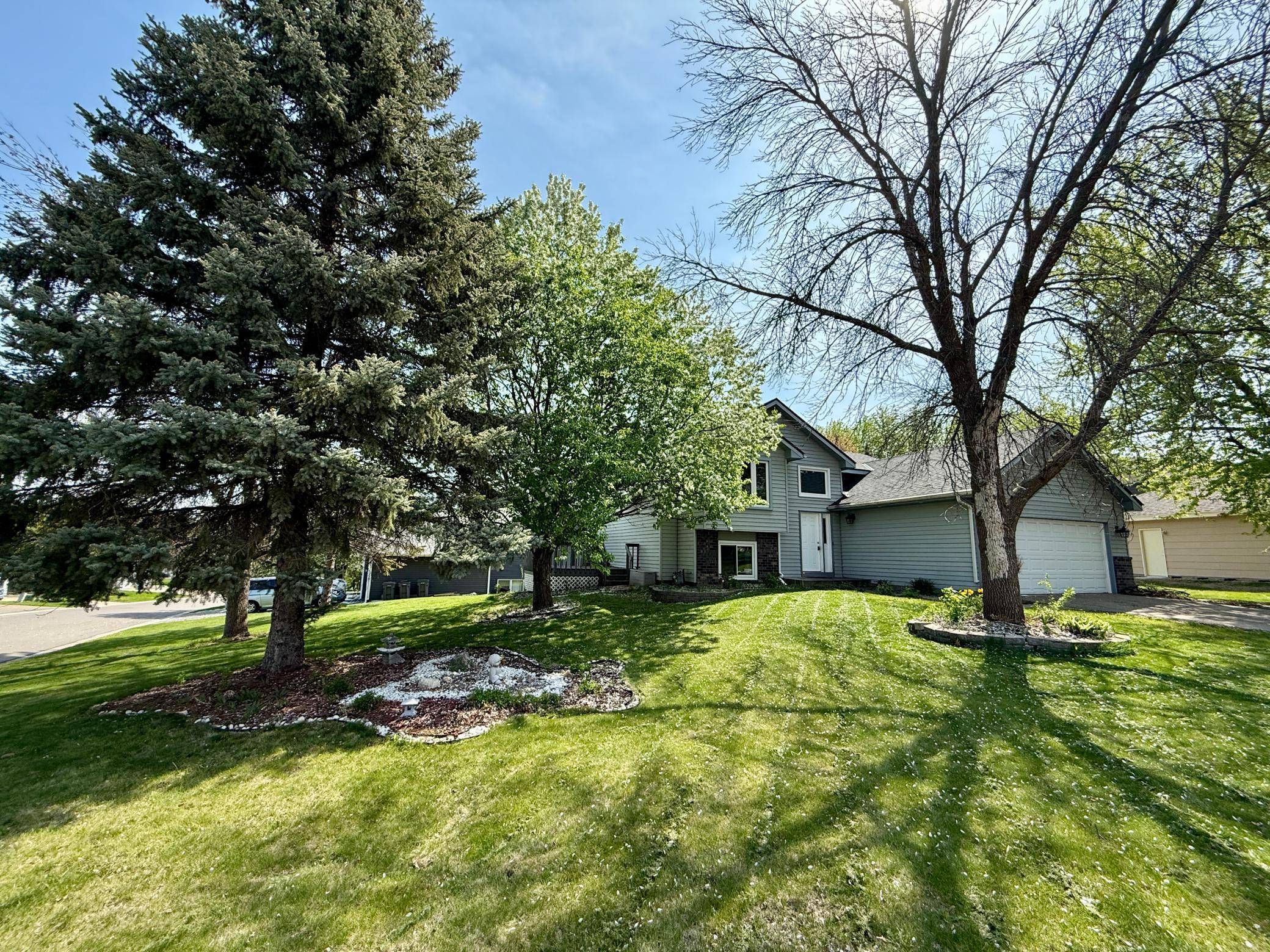 Savage, MN 55378,14303 Utica AVE