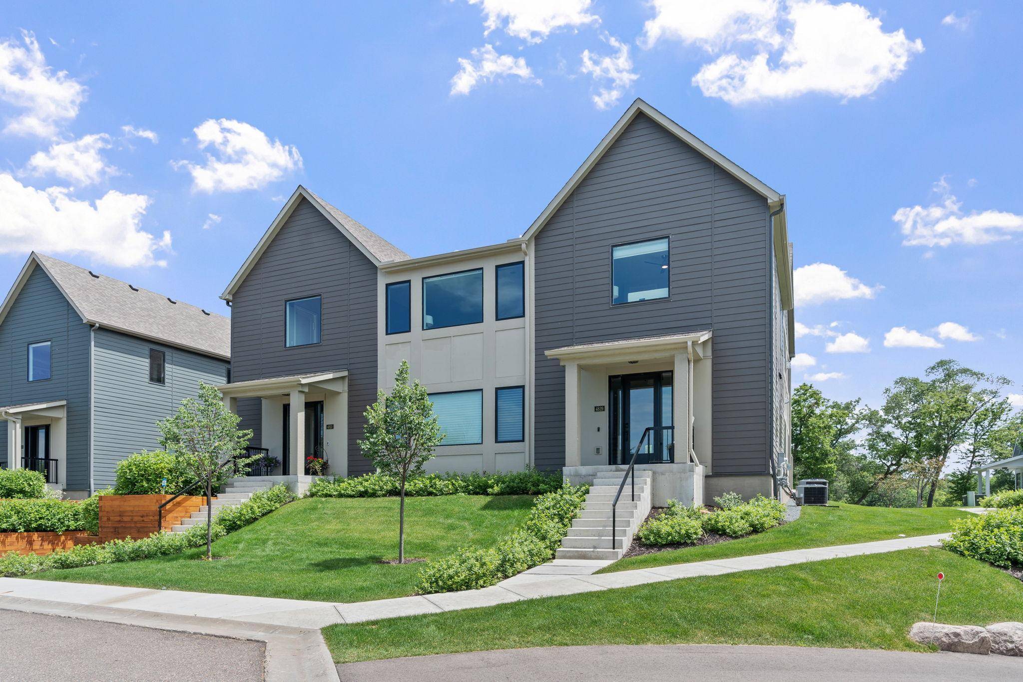4825 Linden Cove LN #11, Savage, MN 55378