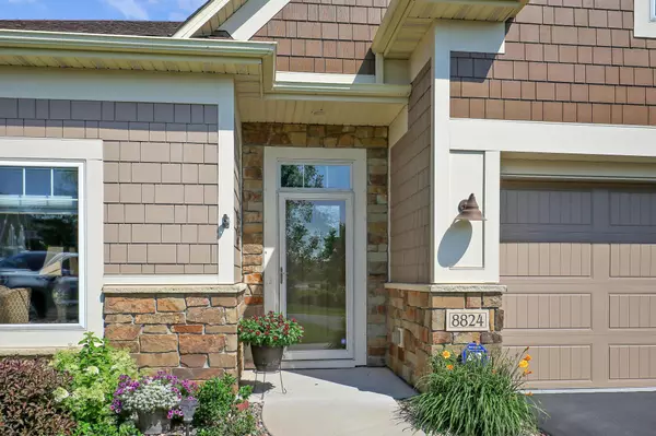 Lake Elmo, MN 55042,8824 Upper 7th PL N