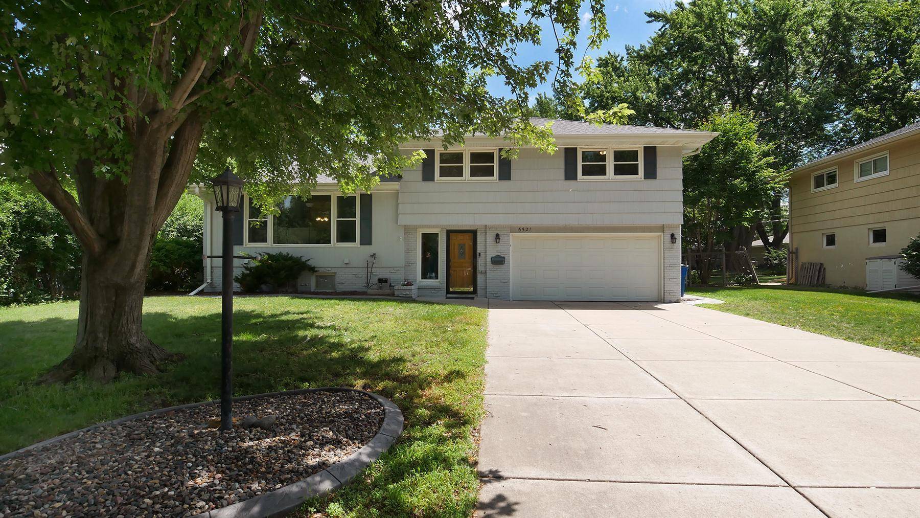 Edina, MN 55439,6521 Wilryan AVE