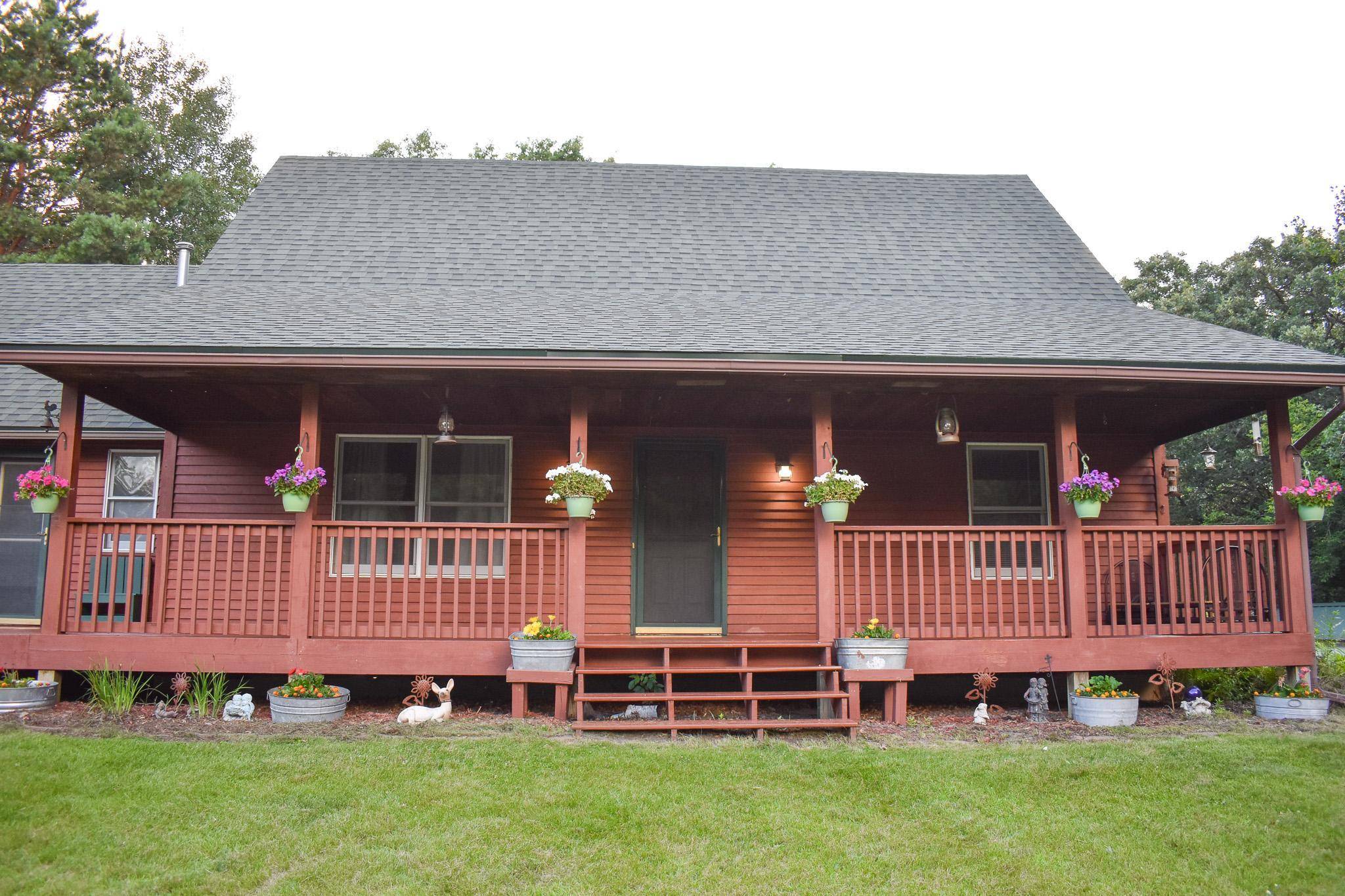 417 Whiskey RD SW, Isanti, MN 55040