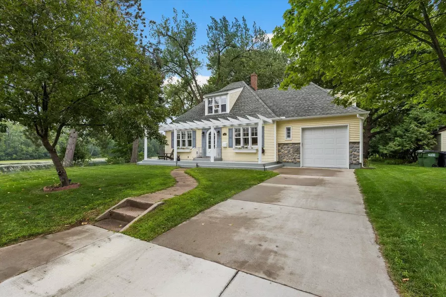 100 10th ST SW, Pine City, MN 55063