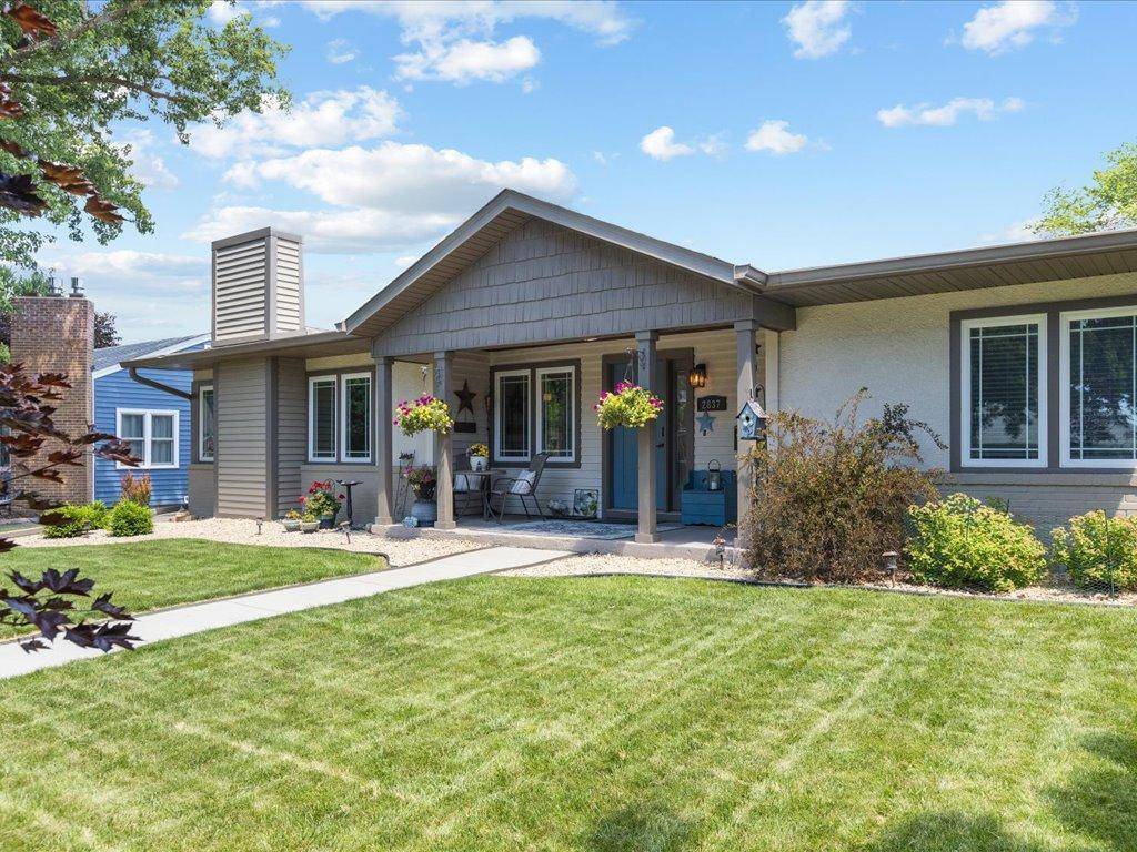 2837 Coolidge ST NE, Saint Anthony, MN 55418