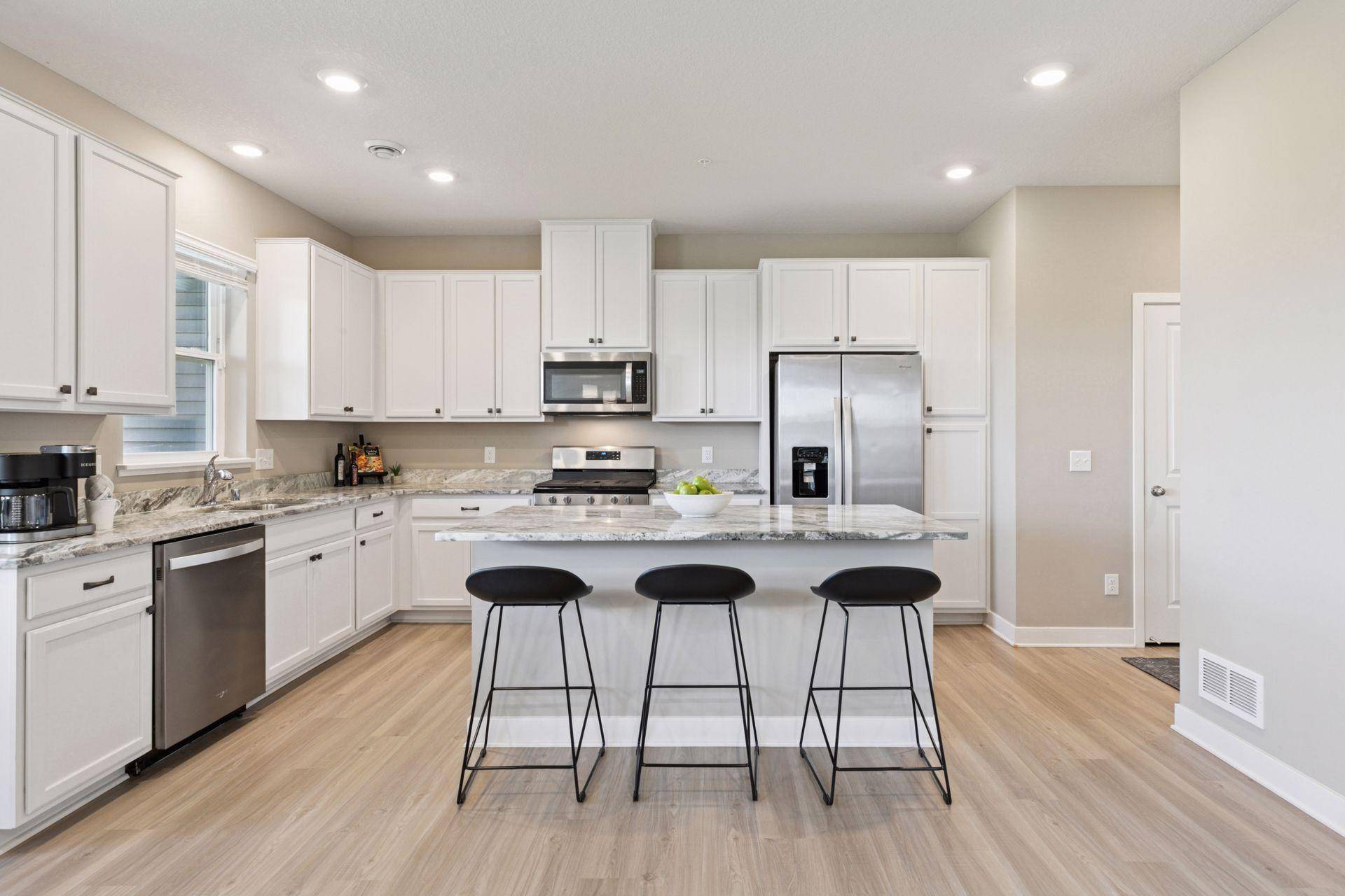 Woodbury, MN 55129,8800 Granite PASS