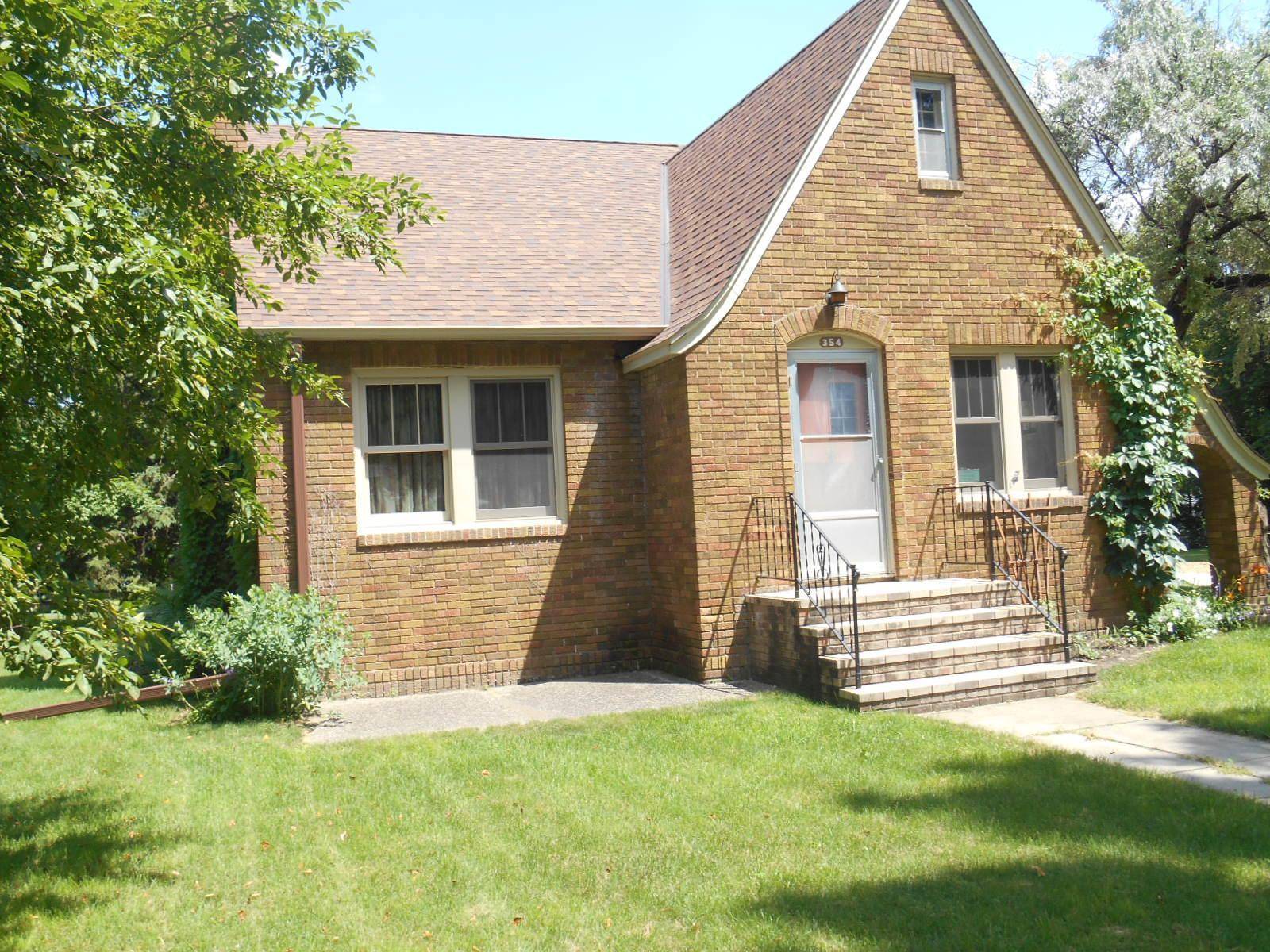 354 1st ST, Gaylord, MN 55334