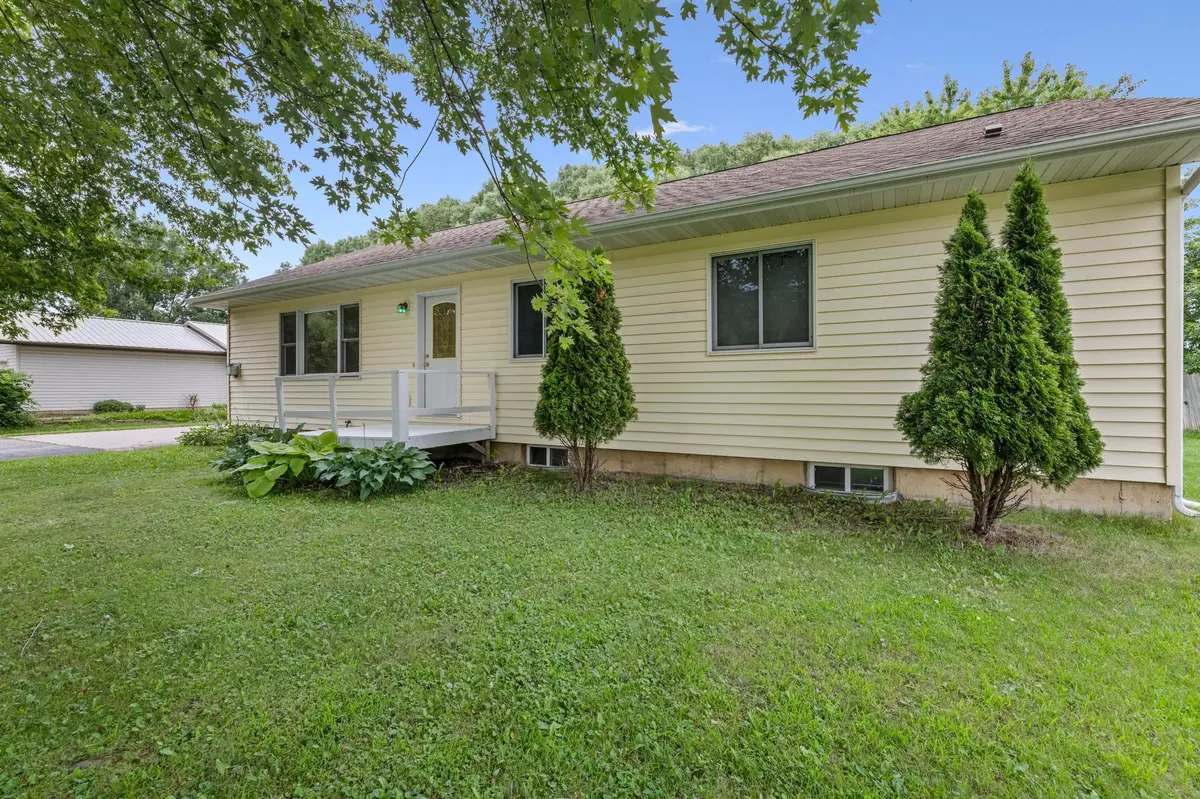 Stockton, MN 55987,8470 E ST N