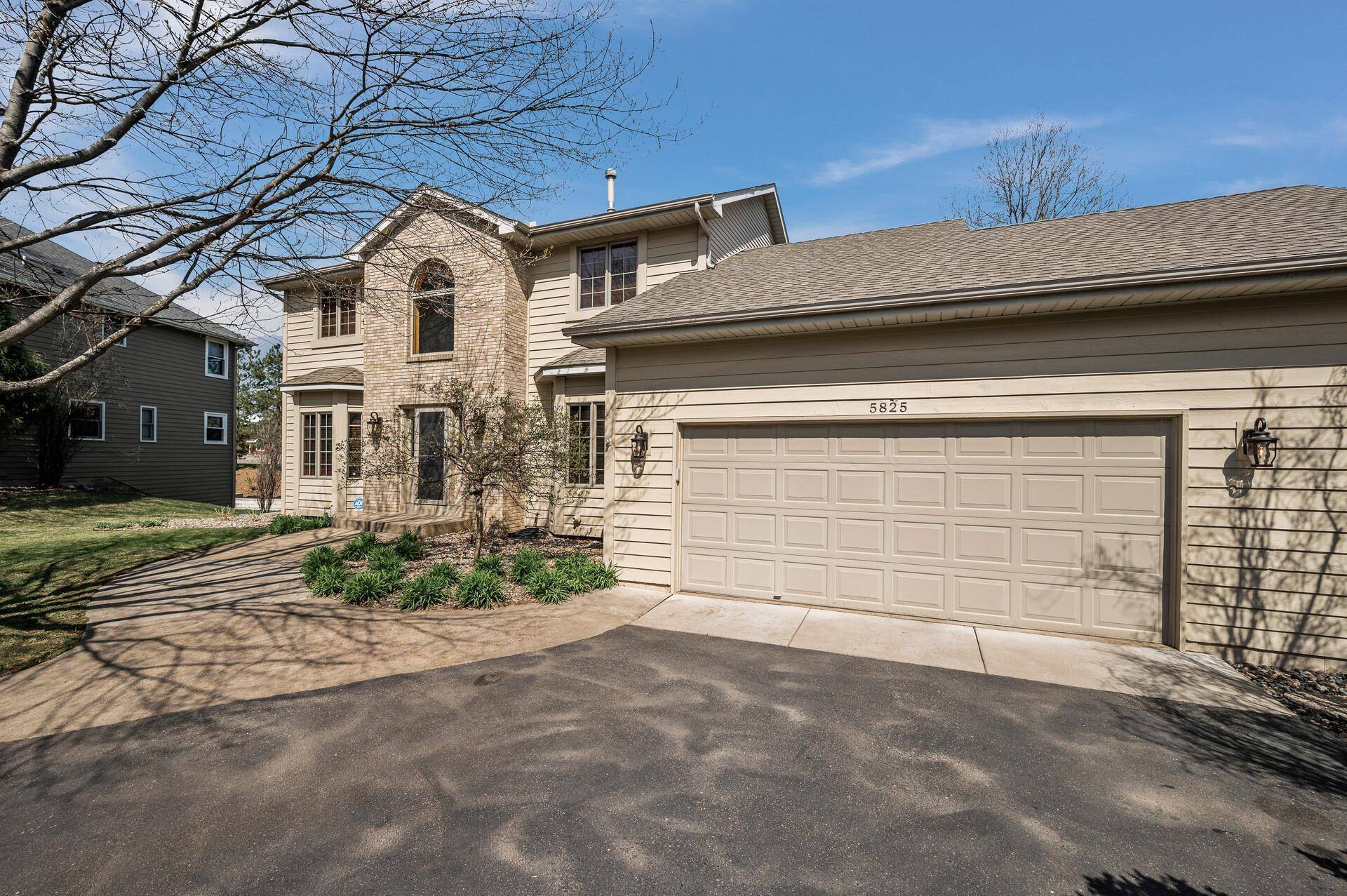 Plymouth, MN 55442,5825 Rosewood LN N