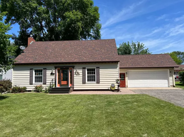 Benson, MN 56215,1010 Oakwood AVE