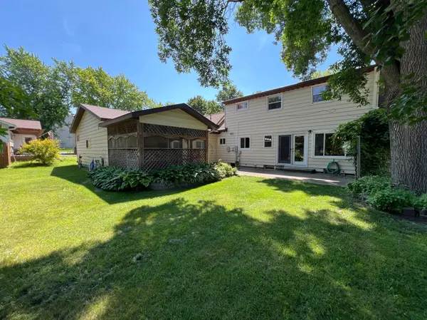 Benson, MN 56215,1010 Oakwood AVE