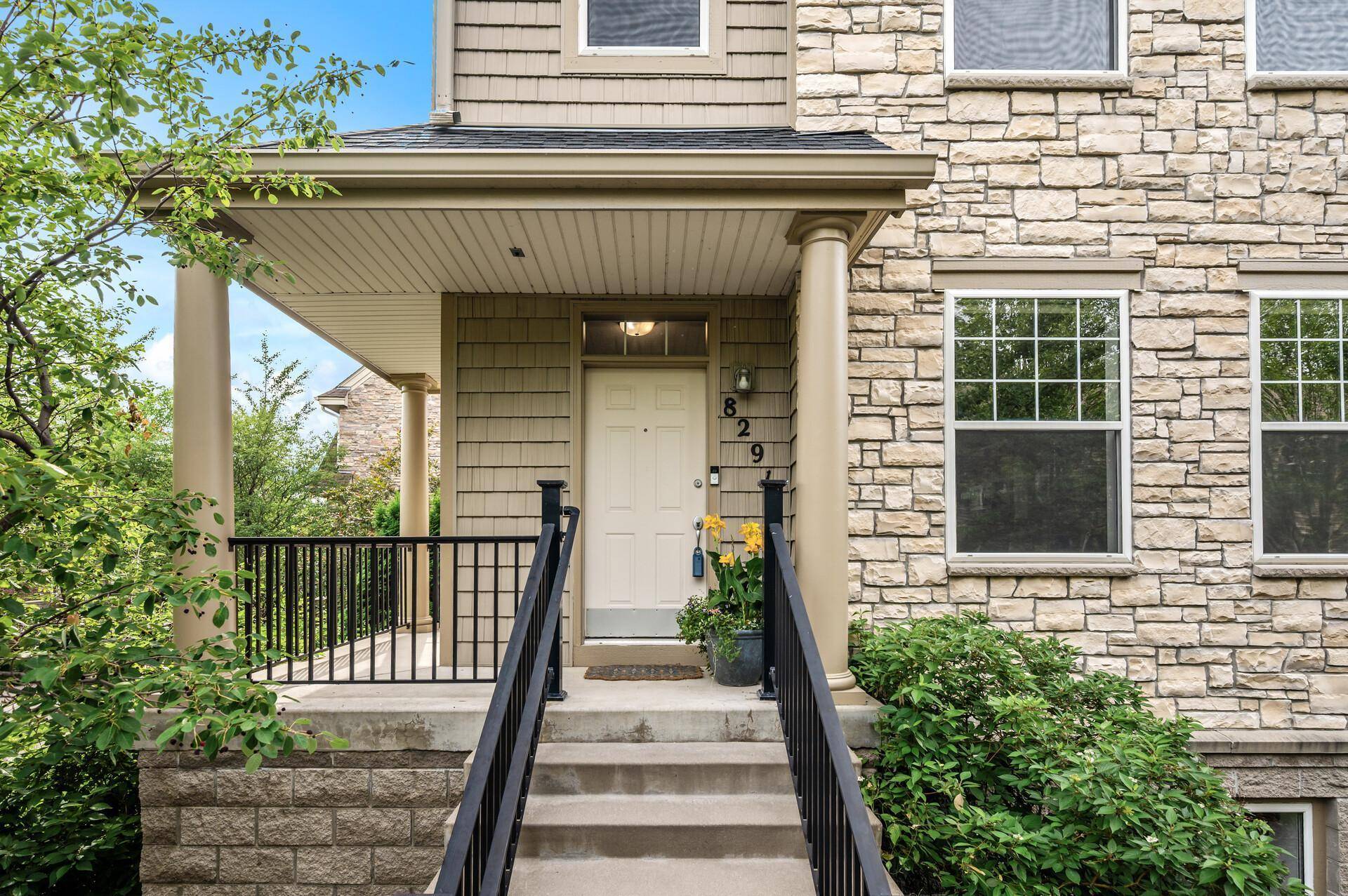 Eden Prairie, MN 55344,8291 Labont WAY