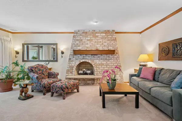 Edina, MN 55435,7330 Cornelia DR