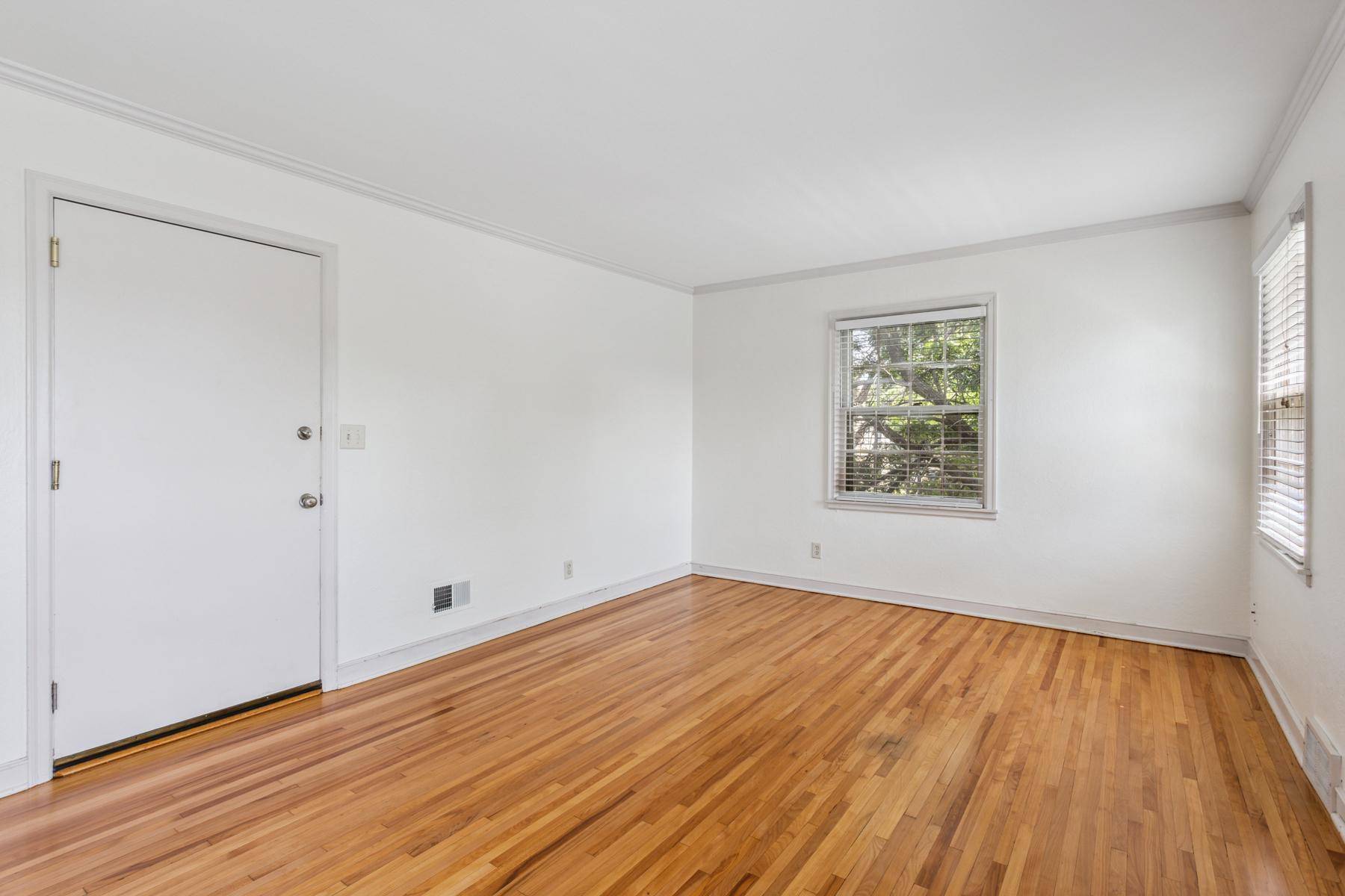 Minneapolis, MN 55416,2936 Drew AVE S #3