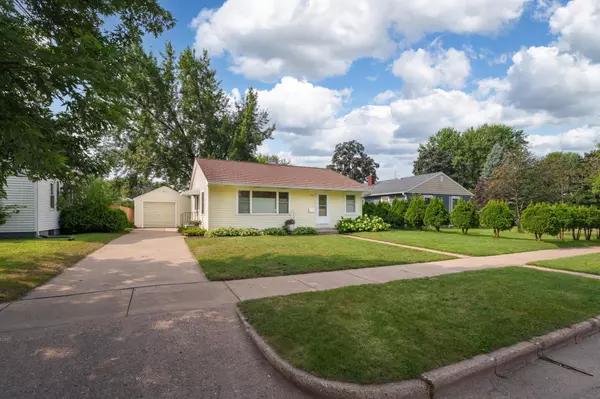Eau Claire, WI 54701,2107 Valmont AVE