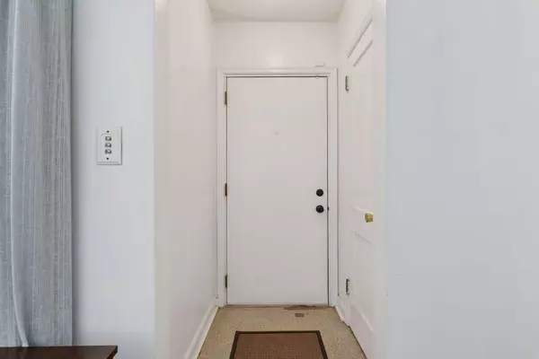 Minneapolis, MN 55411,625 Sheridan AVE N