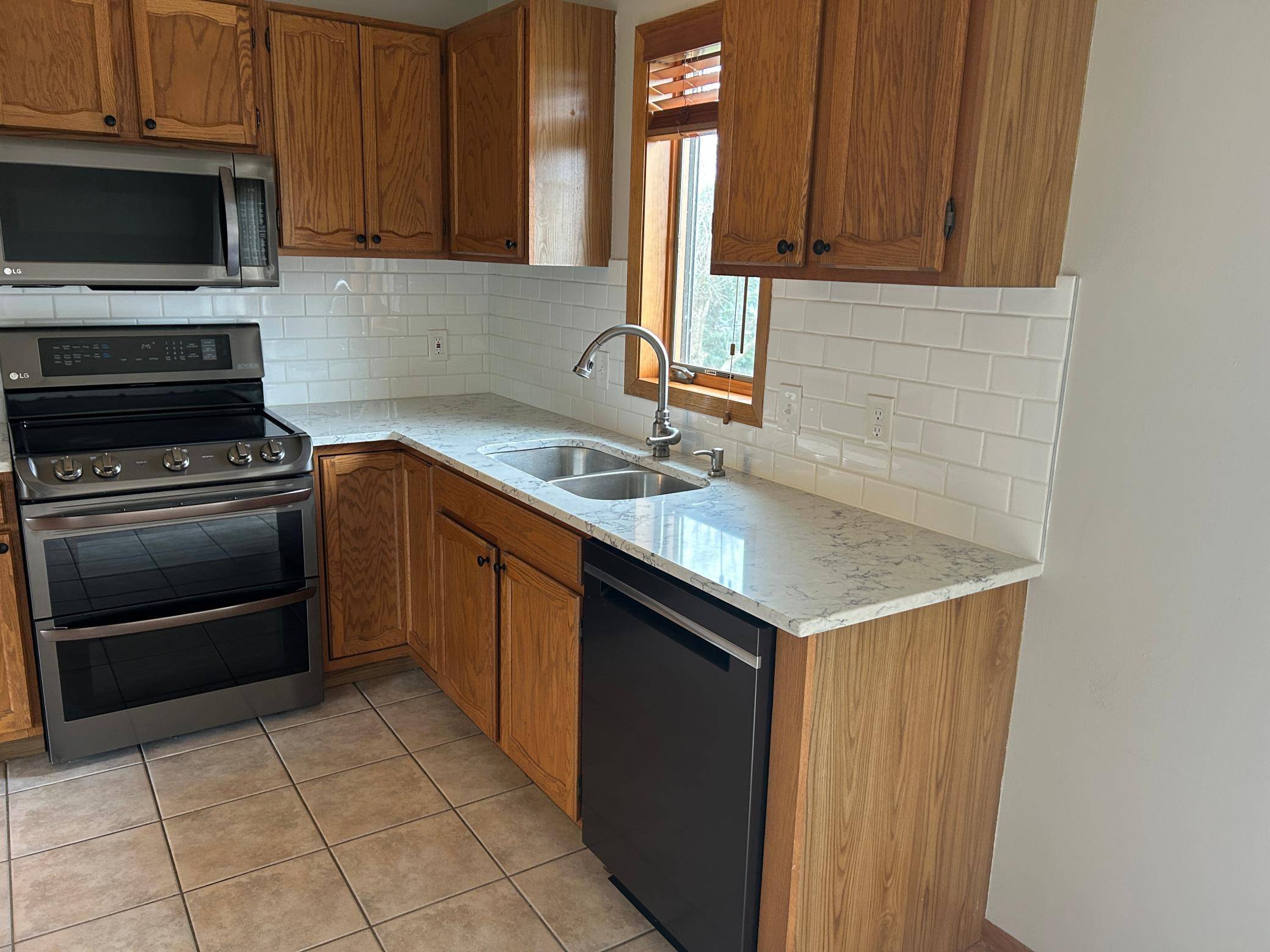 Lakeville, MN 55044,10385 166th ST W