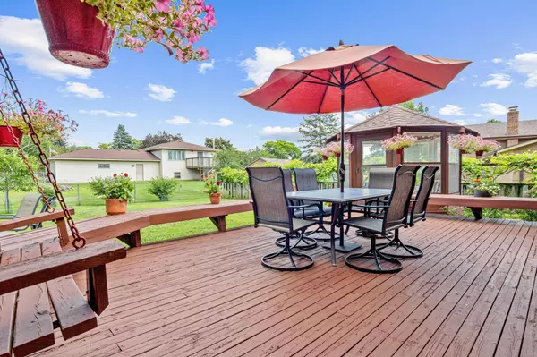 Oakdale, MN 55128,3597 Gresham AVE N