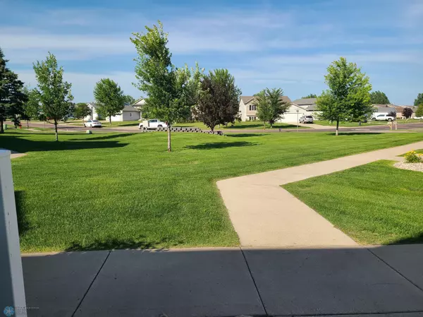 Fargo, ND 58104,4394 46th AVE S #B