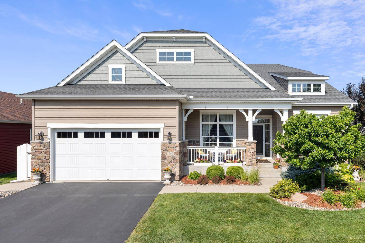 7499 Peony LN N, Maple Grove, MN 55311