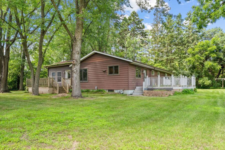 39665 8th AVE, North Branch, MN 55056