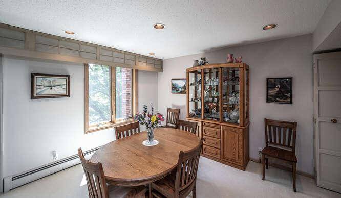 Edina, MN 55439,5601 Dewey Hill RD #211
