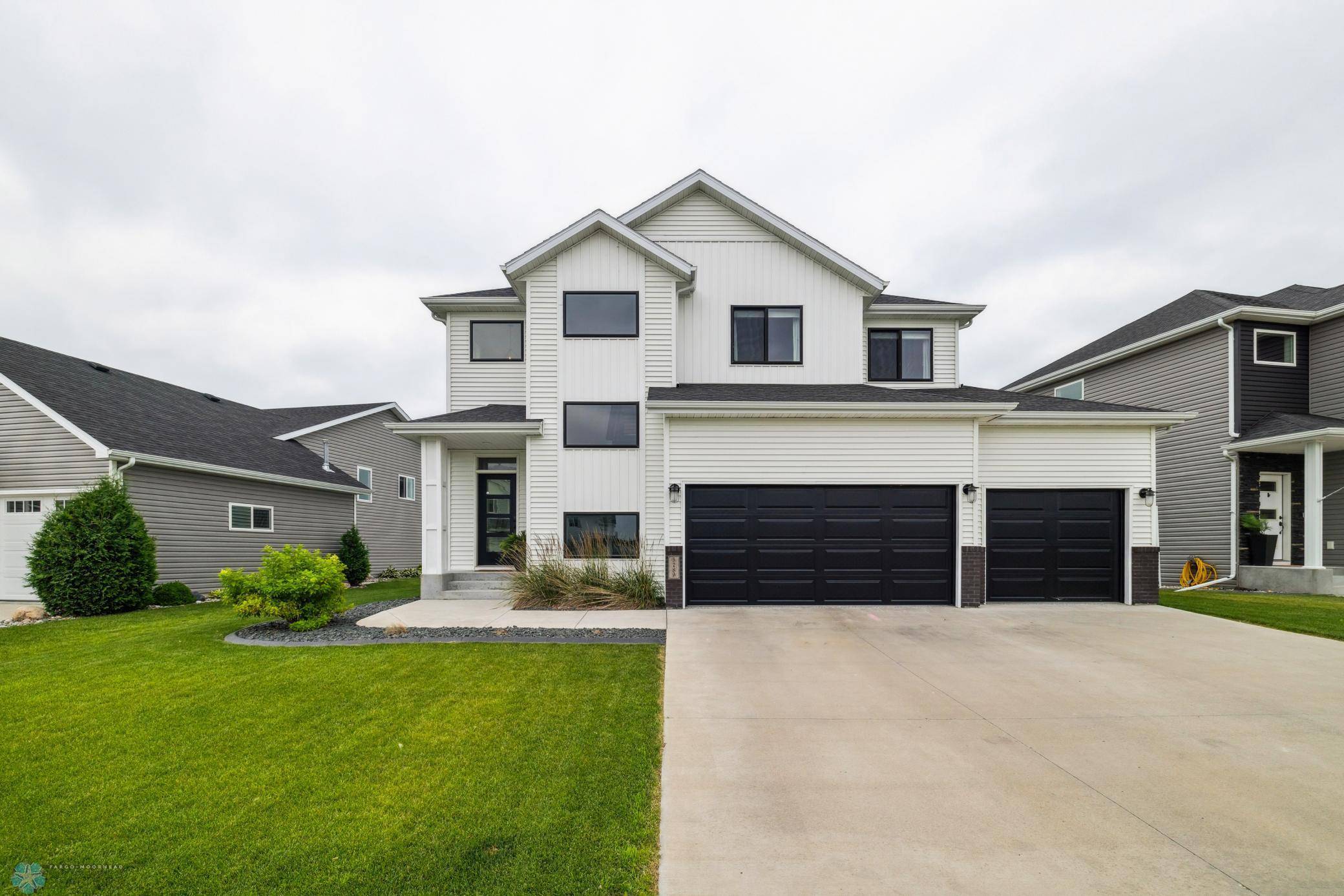 West Fargo, ND 58078,5789 Deb DR W