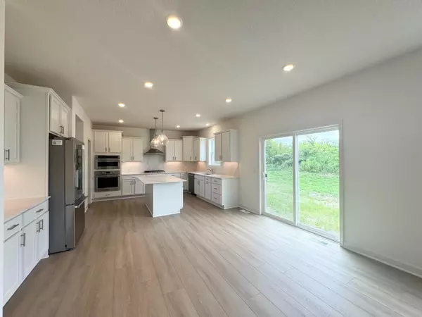 Waconia, MN 55387,1690 Saint George ST