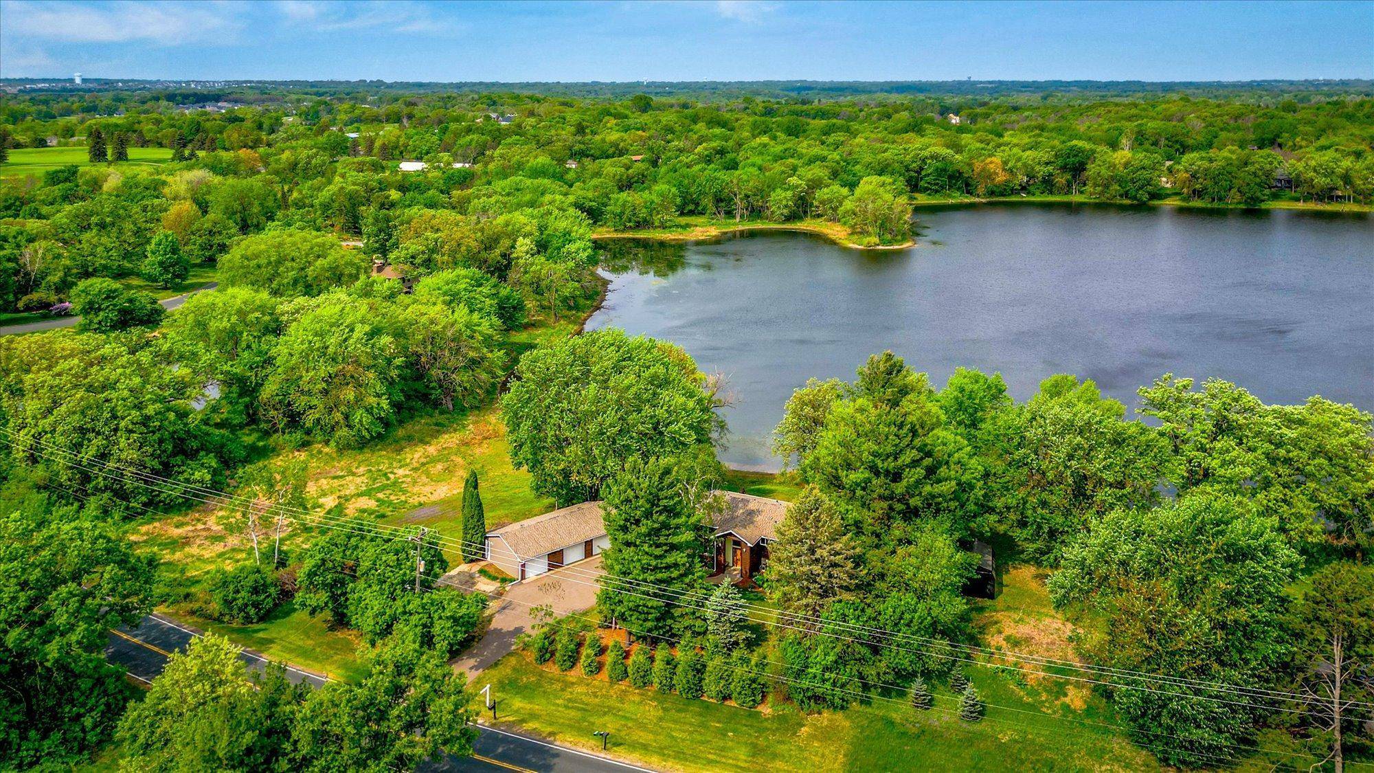 Lake Elmo, MN 55042,2270 Manning TRL N
