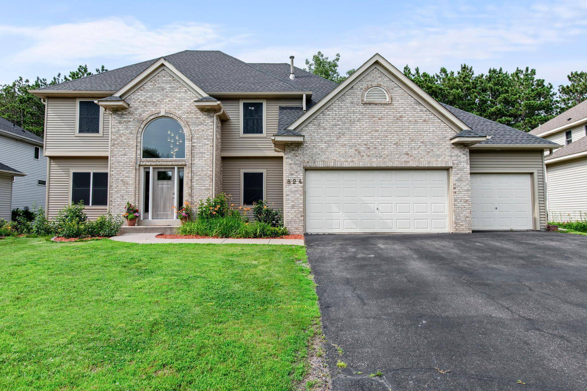 Oakdale, MN 55128,824 Henslow AVE N