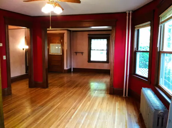 Saint Paul, MN 55104,1636 Minnehaha AVE W
