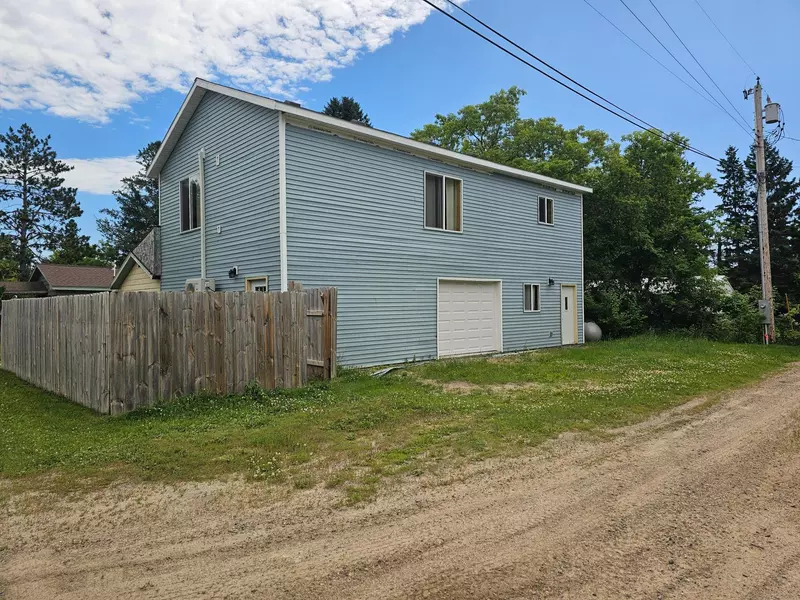 23 2nd ST SE, Akeley, MN 56433