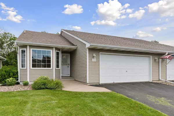 Waconia, MN 55387,1313 Oriole DR