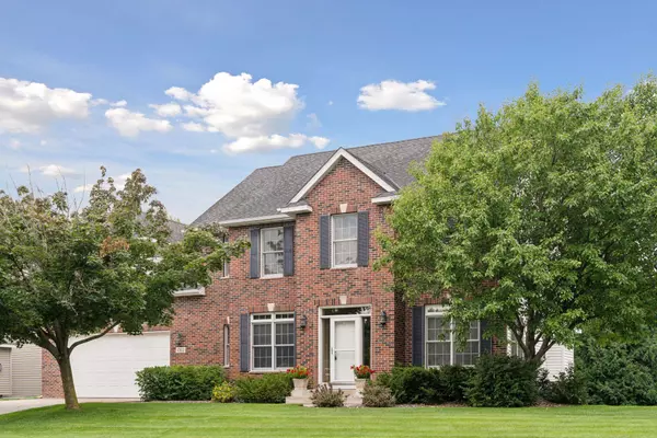 1312 Rolling Oaks DR, Hanover, MN 55341