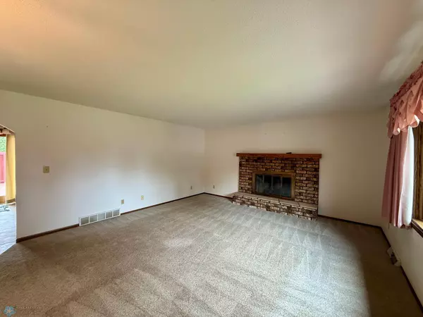 Fargo, ND 58103,2602 Eastgate DR S