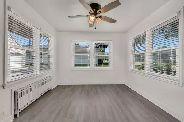 Kimball, MN 55353,21 Spruce AVE W