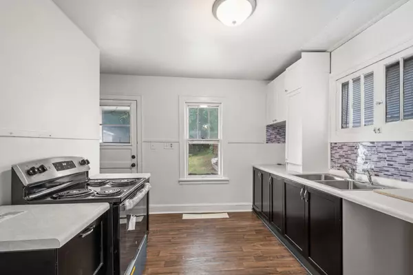 Saint Paul, MN 55117,569 Hatch AVE